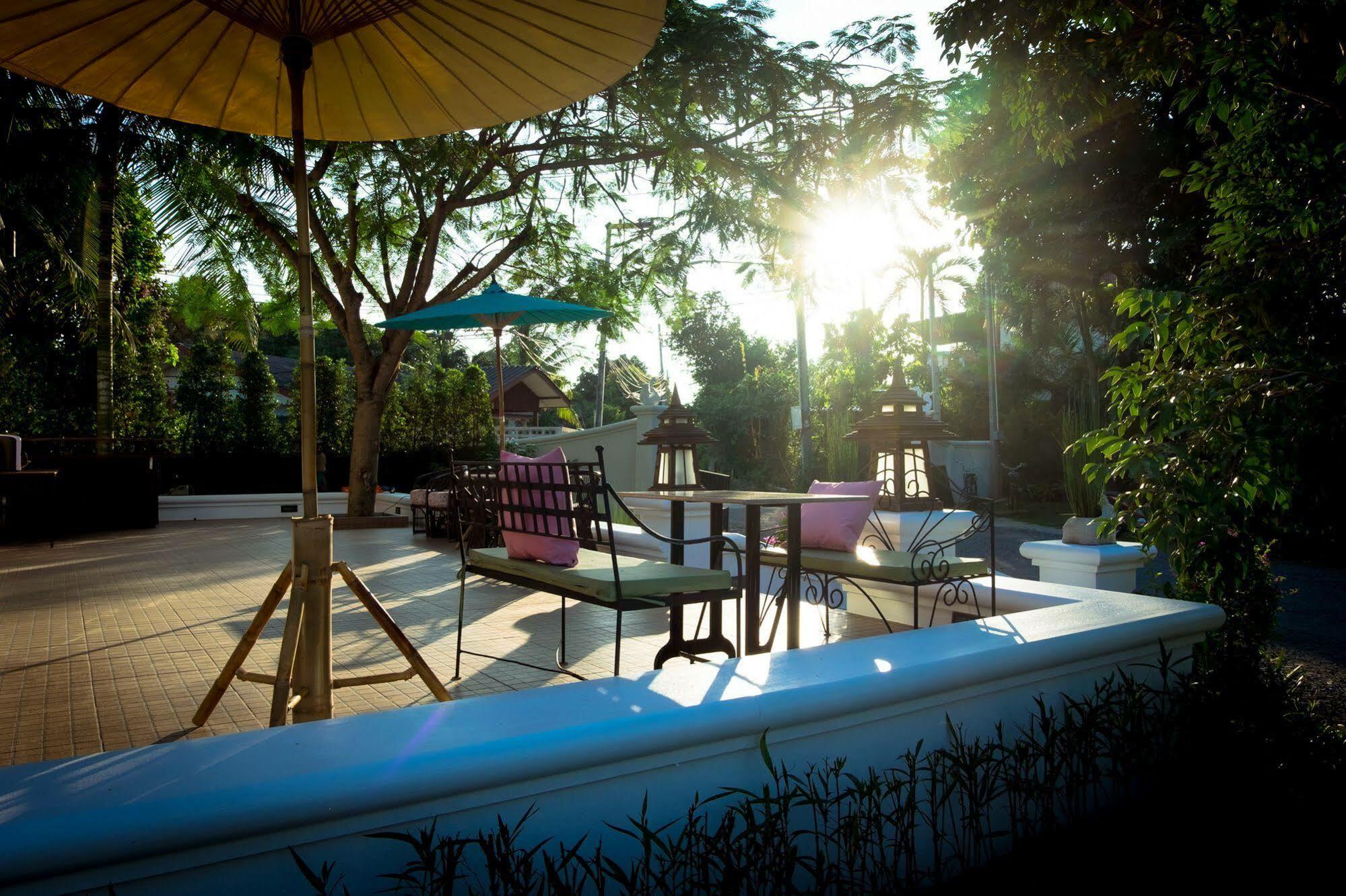 Radateeree Resort Chiang Mai Buitenkant foto